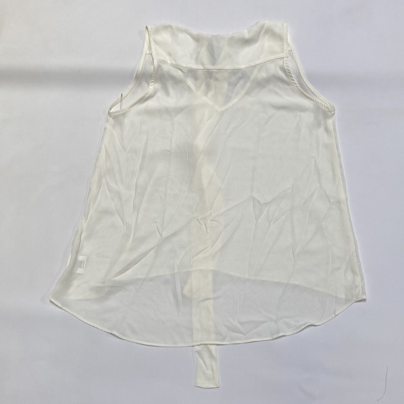 Design Lab Lord and Taylor Cream Chiffon Bow Detail Sleeveless Blouse - Picture 4 of 4